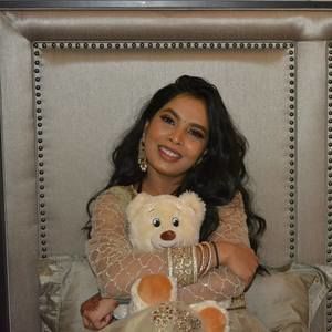 Meet your Posher, Mahin